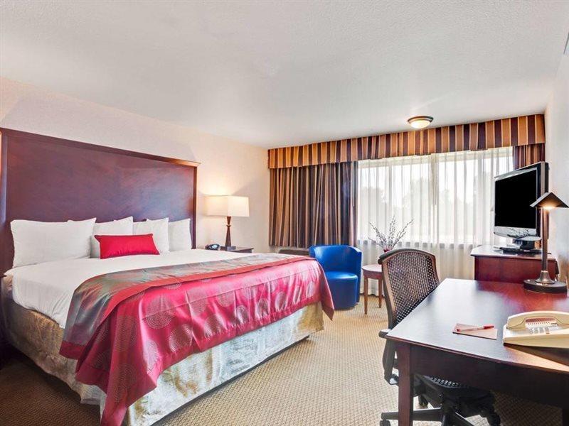 Ramada By Wyndham Tukwila Southcenter Hotel Exterior foto